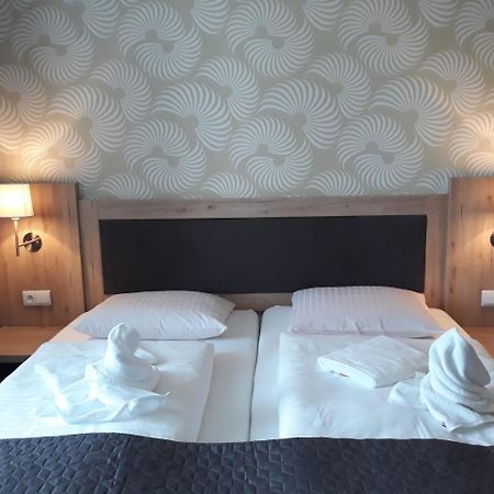 Hotel Rozvoj 클라토비 외부 사진