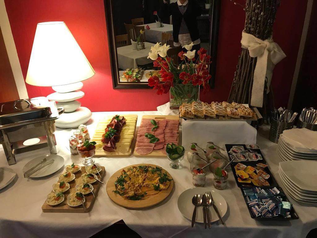 Hotel Rozvoj 클라토비 외부 사진