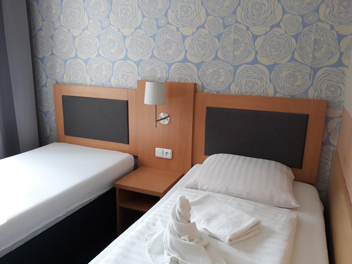 Hotel Rozvoj 클라토비 외부 사진