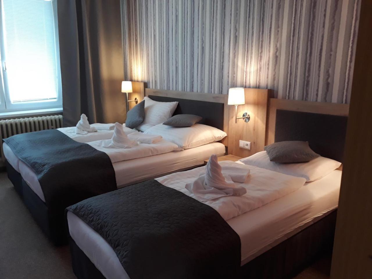 Hotel Rozvoj 클라토비 외부 사진